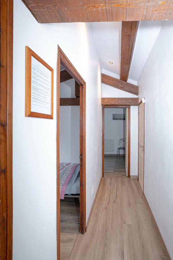 Le Clos Zinou Lambesc Bagian luar foto